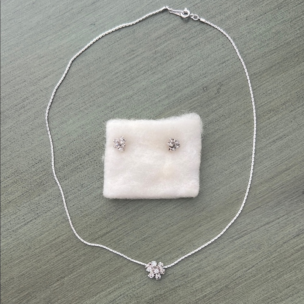 Avon Silver Tone Floral Necklace & Earring Set